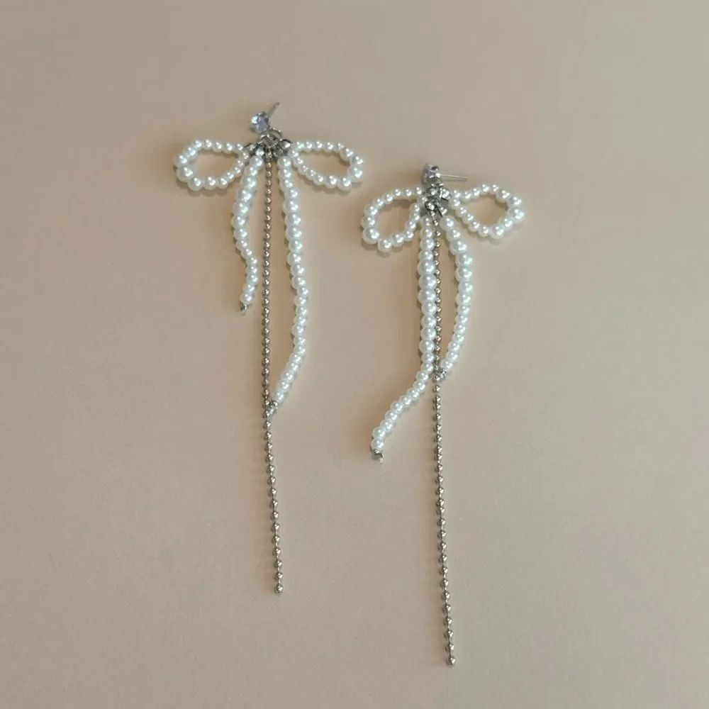 Pearl Drop Earrings M1316 - Picture 3 of 5